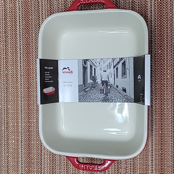 Staub Stoneware Baking Dish 1.25qt, Red, NWT - Picture 1 of 7
